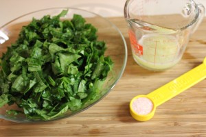 Mix spinach lemon and salt