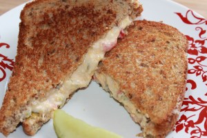 Grilled pimento cheese