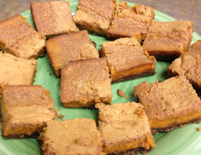 Plate of Krusteaz Pumpkin Pie bars