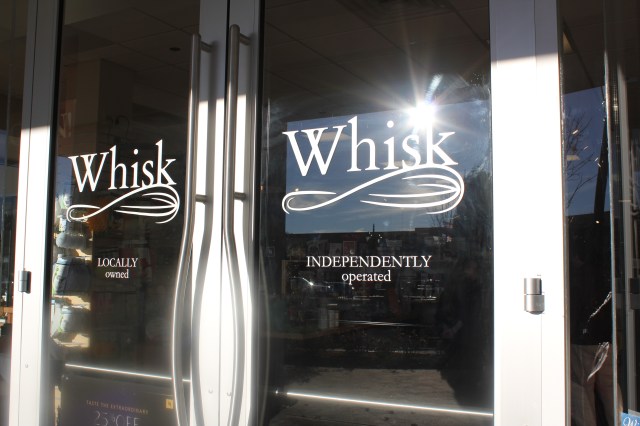 Whisk doors