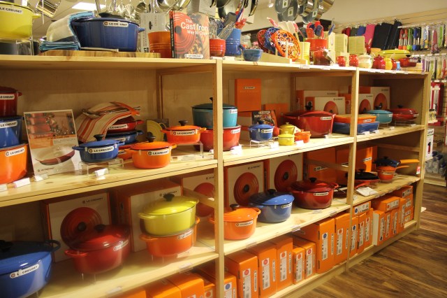 Whisk Le Creuset partial display