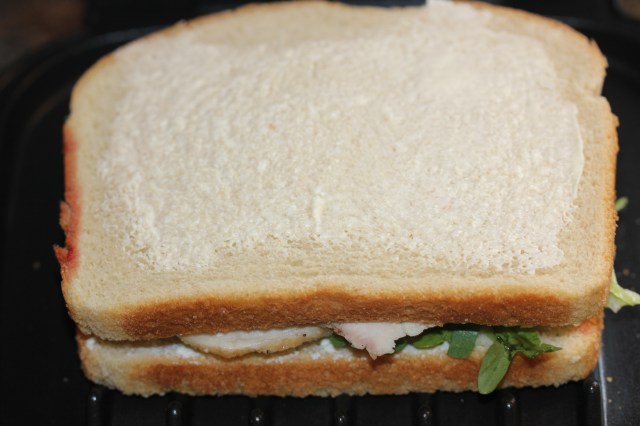 Spread sandwich with butter