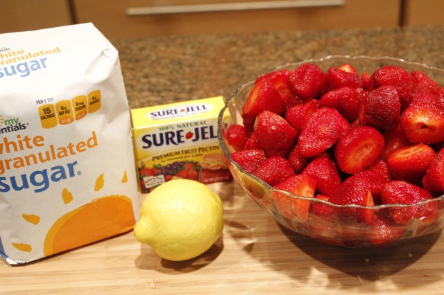 Kel's Strawberry preserve ingredients