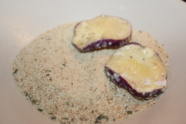 Coat eggplant with breadcrumbs