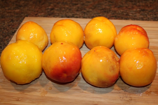 Peeled peaches