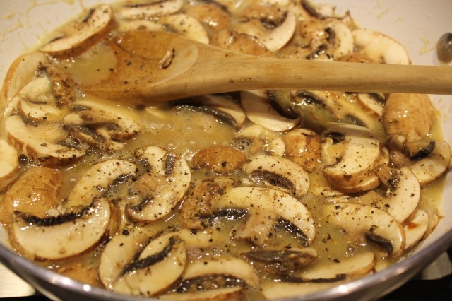 Add mushrooms to sauce