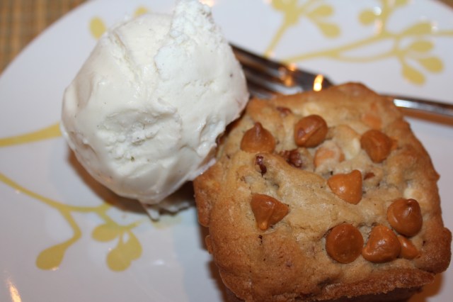 Blondie with ice cream