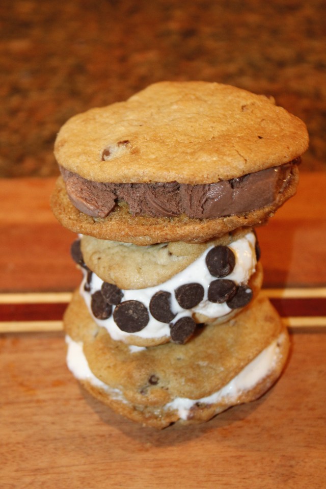 Chocolate chip sammies!