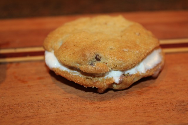 Place cookie on top and squish