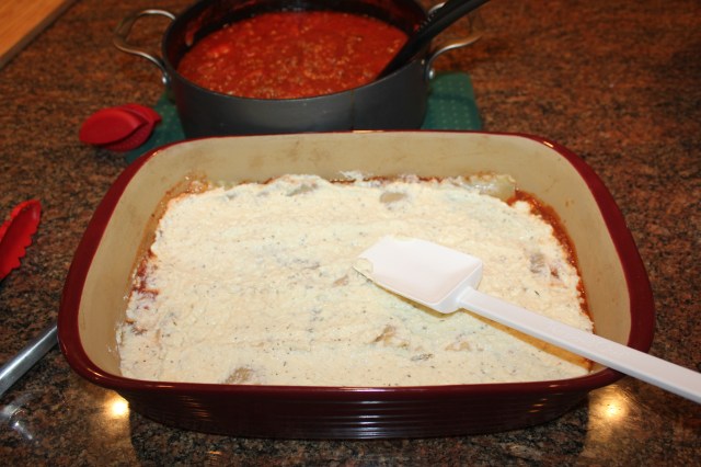 Spread noodles with ricotta mixtures