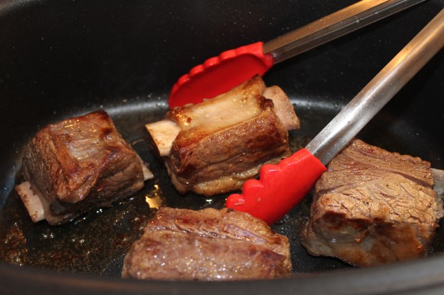 Brown ribs on all sides