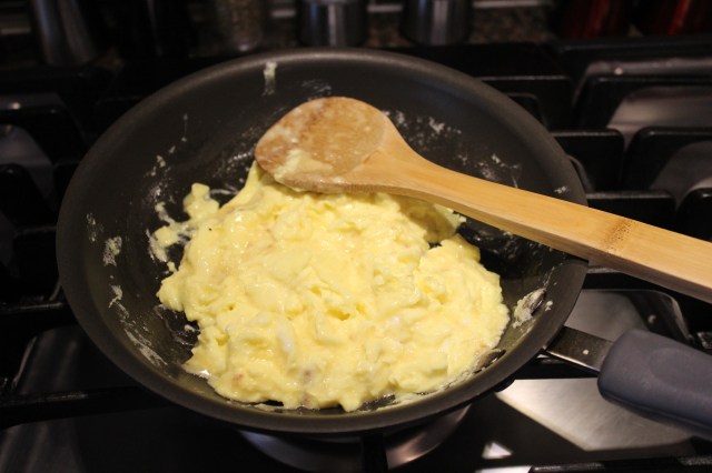 Fluffy cheese eggs