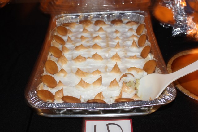 banana pudding at YMCA chili cook off