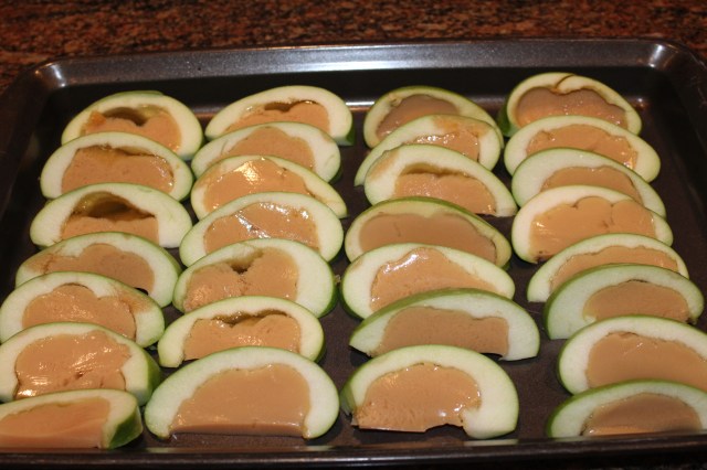 caramel-apple-gelatin-shots