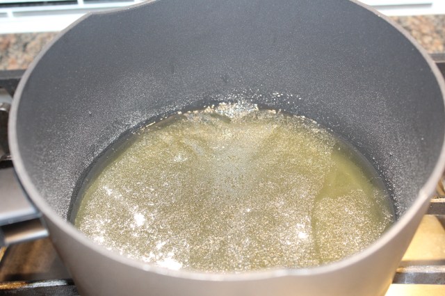 sprinkle-gelatin-on-cider