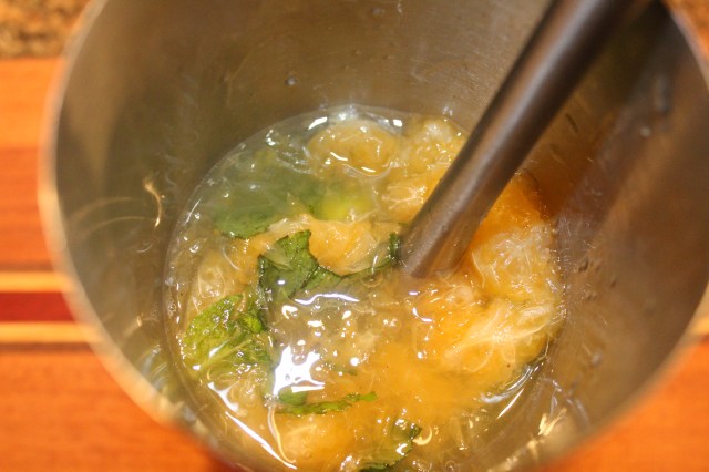 add-simple-syrup-to-shaker-and-mddle