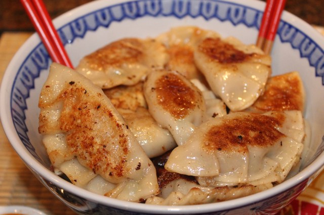 kels-cafe-pot-stickers