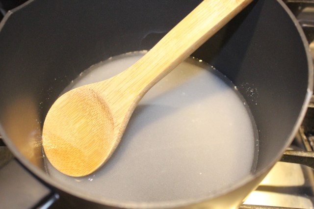 prepare-simple-syrup