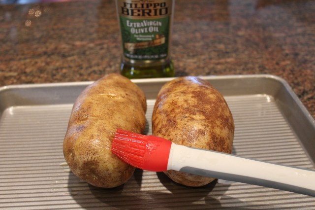 brush-potatoes-with-olive-oil