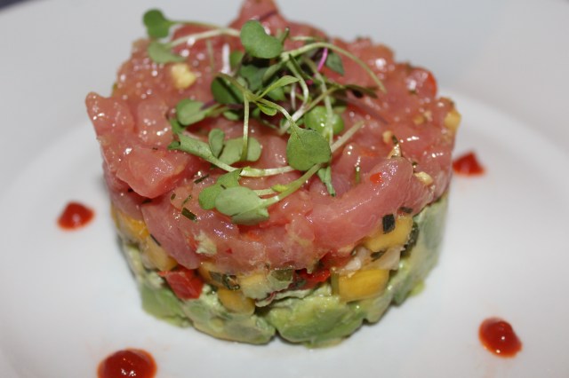 Seasons 52 ahi tuna tartare