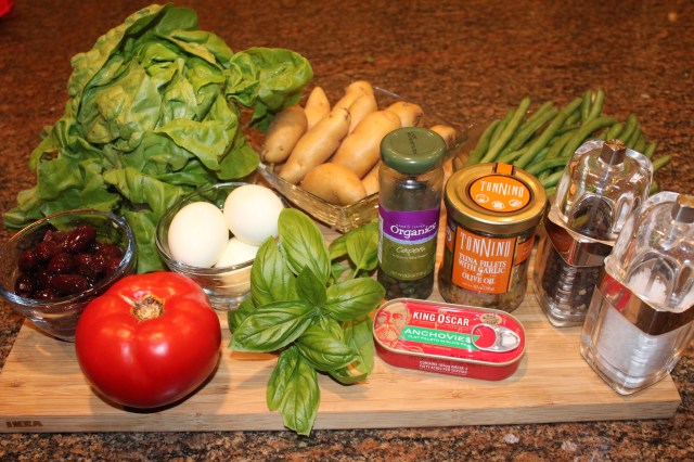 Kel's Cafe Nicoise salad ingredients