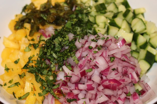 Place salsa ingredients in a bowl