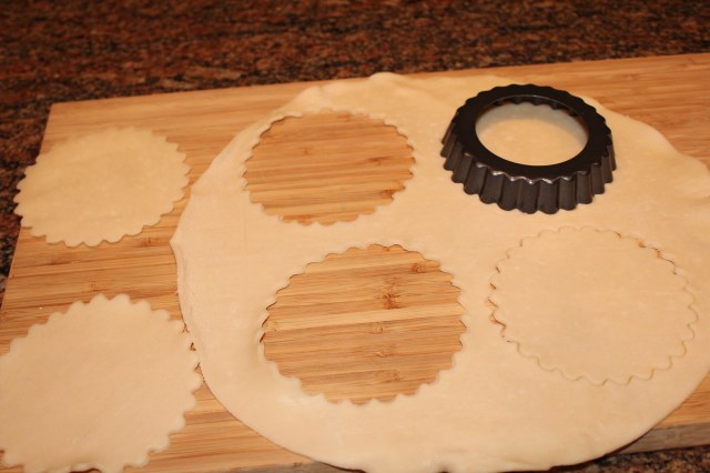 Cut pastry for lattice topping