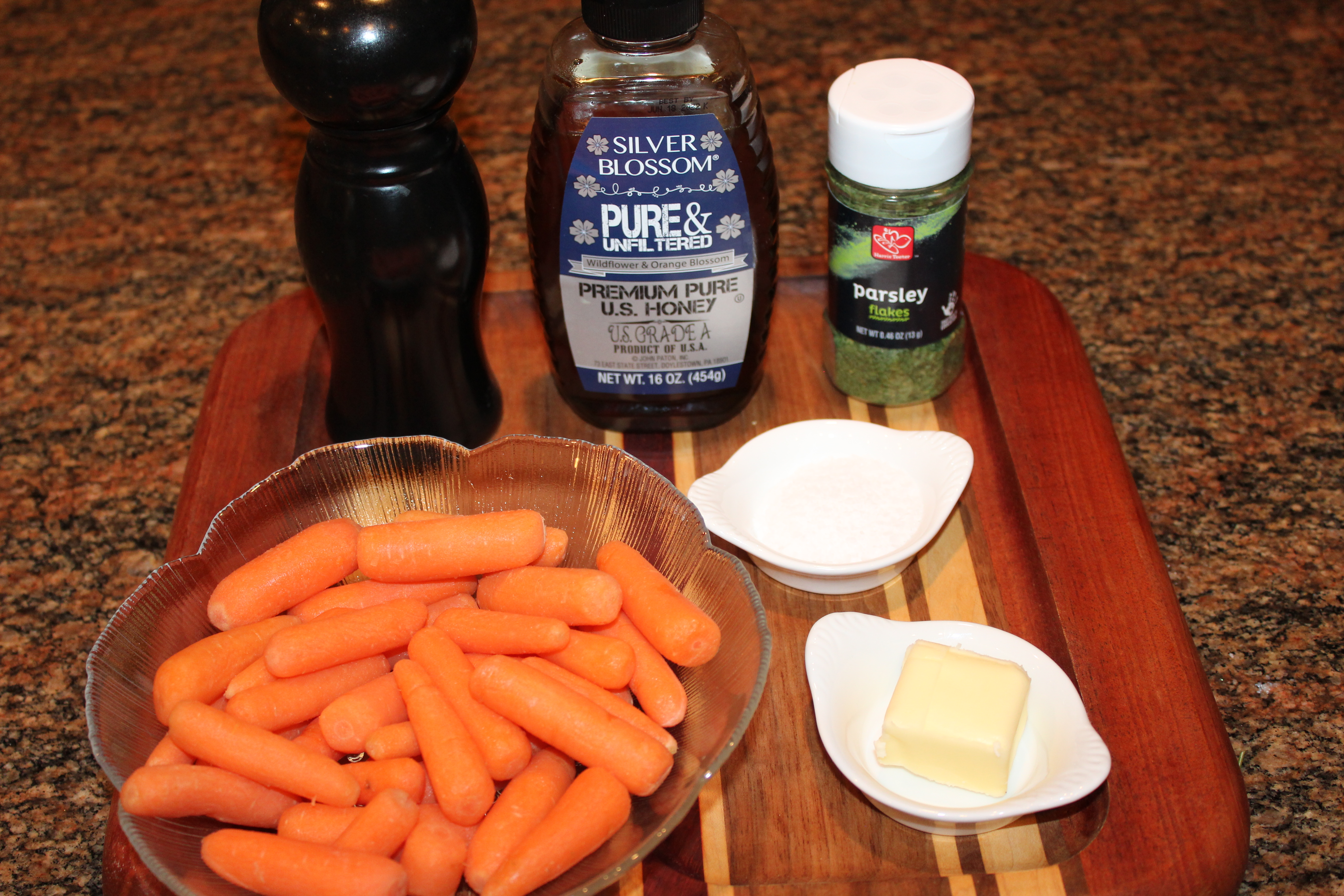 Sous vide honey glazed carrots ingredients